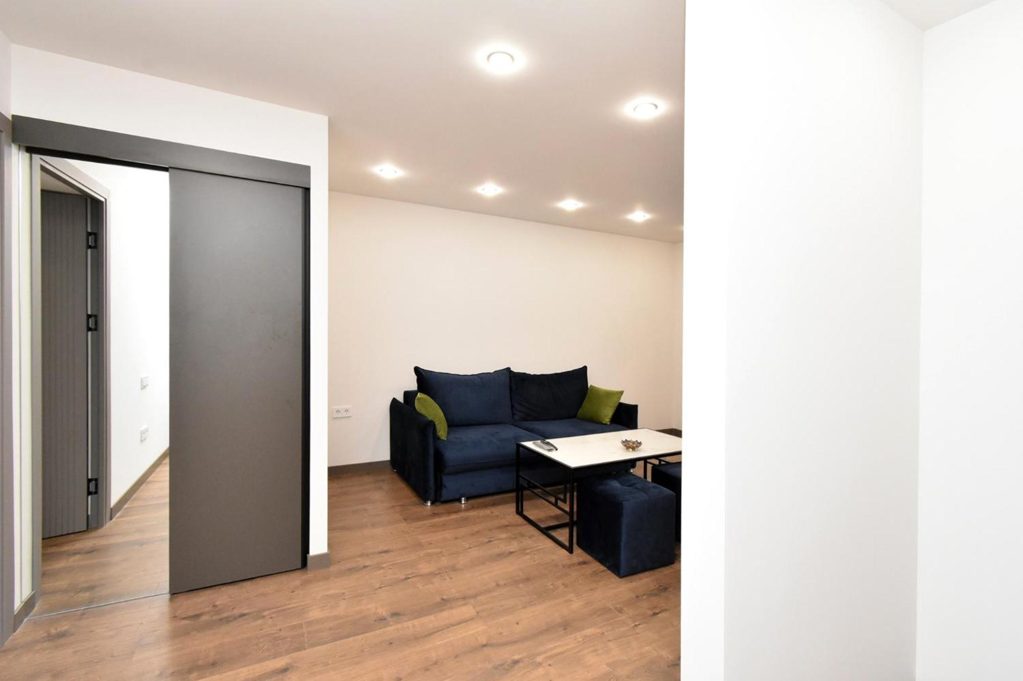 Beautiful Apartment Near The Republic Square Ereván Exterior foto